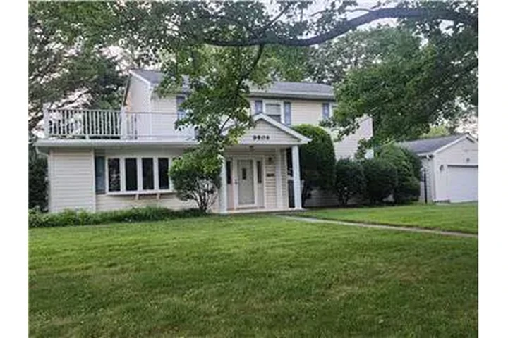 $5100 : Rental property with 5 bedro image 1