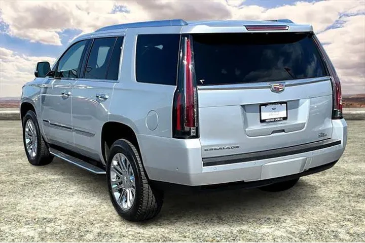 $27995 : Cadillac Escalade 2018 Stand image 4