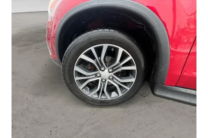 $12794 : Mitsubishi Outlander Sport 2 image 9