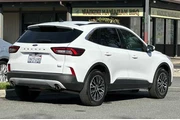 $24998 : Ford Escape Plug-In Hybrid 2 thumbnail