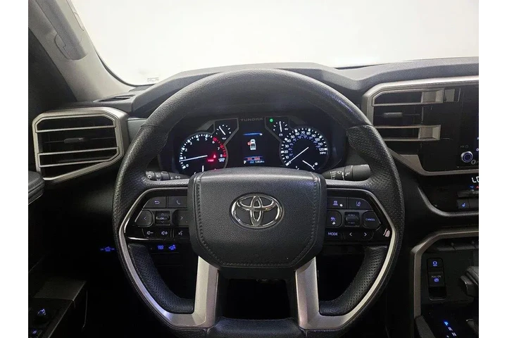 $37998 : Toyota Tundra 2022 4x2 SR5 4 image 10