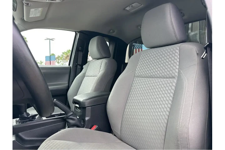 $26997 : 2022 Tacoma 2WD SR image 8