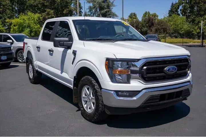 $41995 : Ford F-150 2023 4x4 XLT 4dr image 5