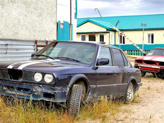 COPAN JUNK CARS image 2