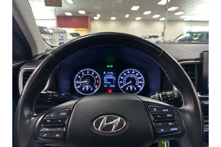 $17816 : Hyundai VENUE 2022 SEL 4dr C image 6