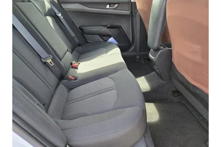 $22991 : Kia K5 2024 LXS 4dr Sedan image 3