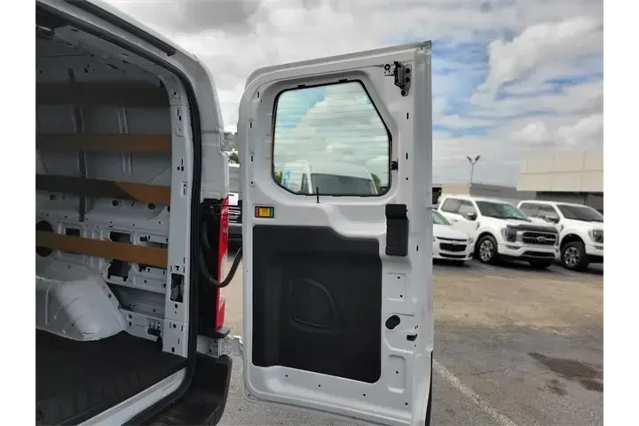 $30191 : Ford Transit 2024 250 3dr SW image 7