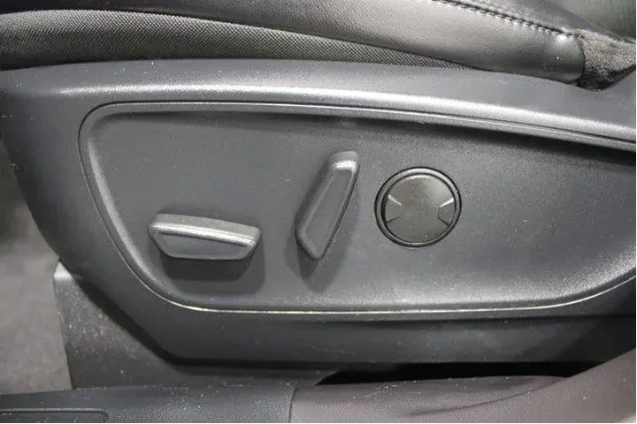 $28995 : Ford Escape 2024 AWD ST-Line image 4