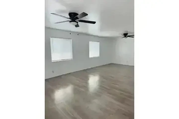 APARTAMENTO BONITO EN L.A. image 2