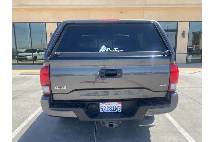 $29840 : Toyota Tacoma 2019 4x4 TRD P image 2