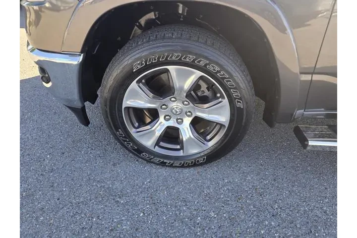 $39999 : Ram 1500 2021 4x4 Laramie 4d image 9