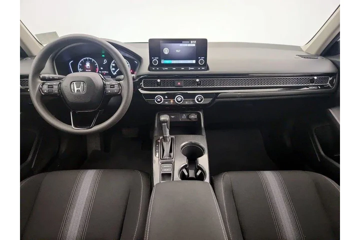 $25998 : Honda Civic 2024 LX 4dr Hatc image 9