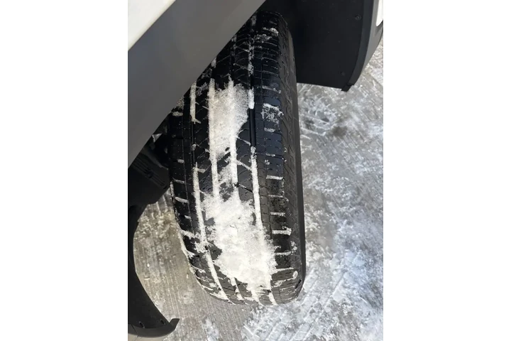 $29995 : 2023 Acadia SLE image 10