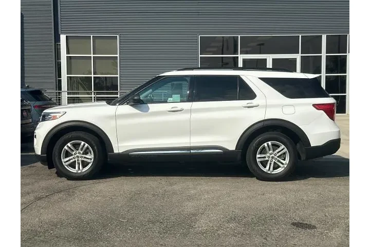 $31670 : Ford Explorer 2022 AWD XLT 4 image 7