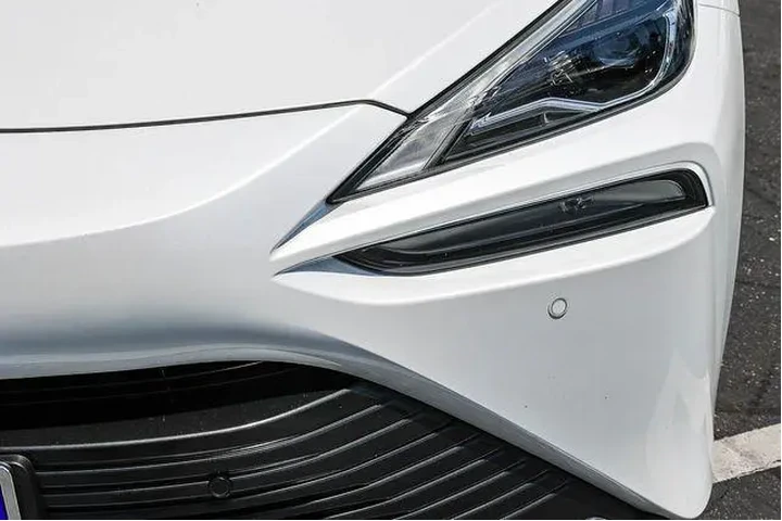 $9898 : Toyota Mirai 2022 XLE 4dr Se image 10