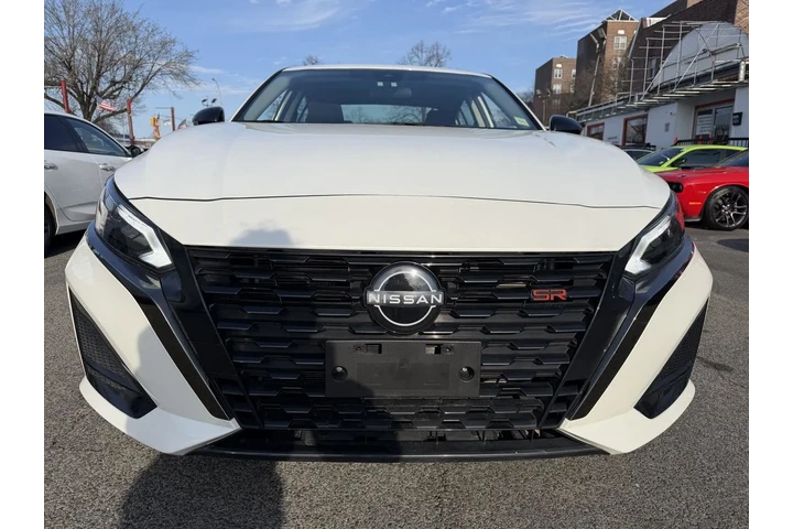 $23190 : Nissan Altima 2024 AWD 2.5 S image 2