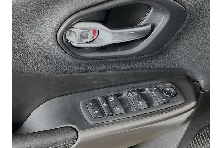 $15975 : Jeep Cherokee 2019 Latitude image 9