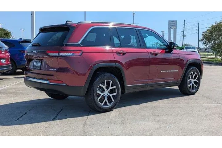 $28995 : Jeep Grand Cherokee 2024 4x4 image 4