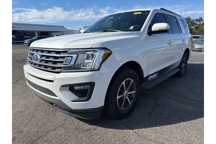 $16997 : Ford Expedition 2018 4x4 XLT image 3