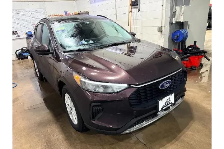 $24075 : Ford Escape 2023 AWD Active image 1