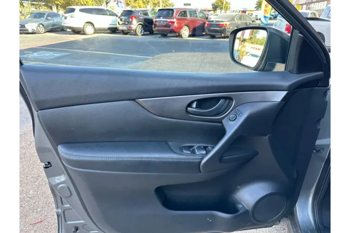 $14999 : 2017 Rogue Sport S image 10