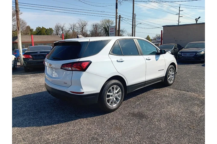 $9995 : 2023 Equinox LS image 4