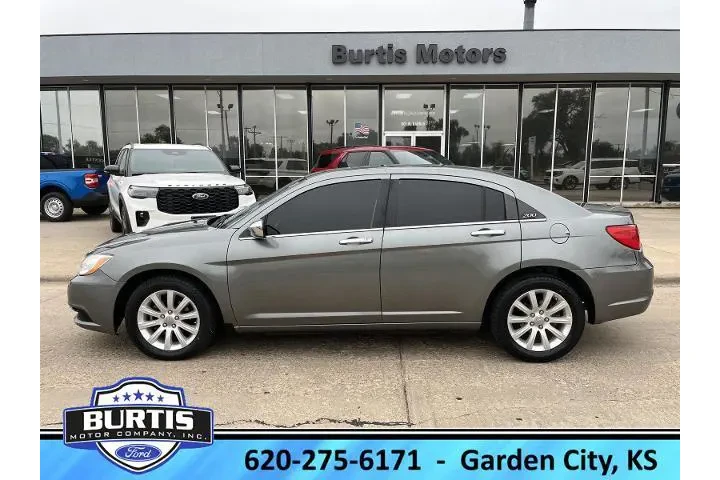 $8300 : Chrysler 200 2013 Limited 4d image 1