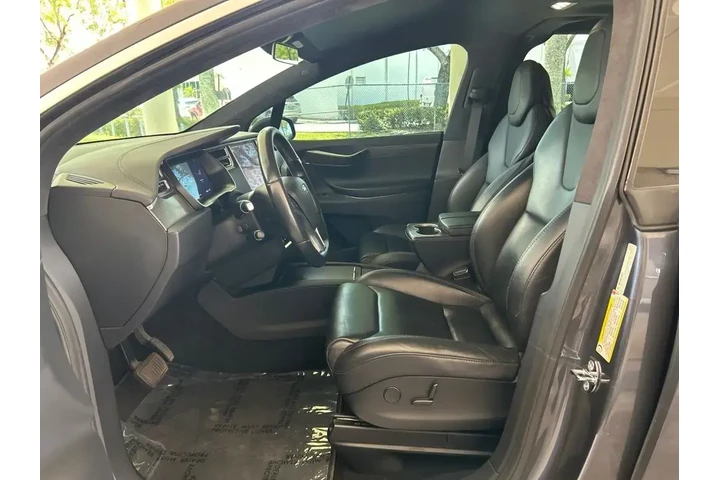 $21231 : Tesla Model X 2018 AWD 75D 4 image 5