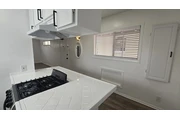 $1575 : Bonito Single Whilshire/Hoover thumbnail