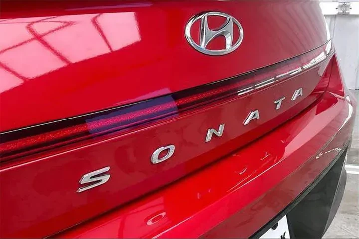 $16990 : Hyundai SONATA 2021 N Line 4 image 9