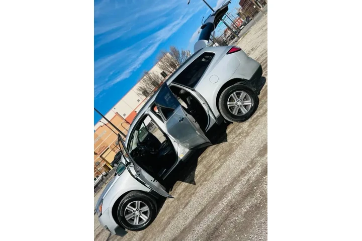 $12500 : 2017 Traverse LT image 7