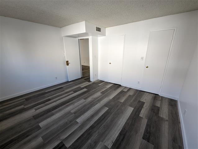 ENCINO 1 BEDROOM, 1 BATH APT image 2