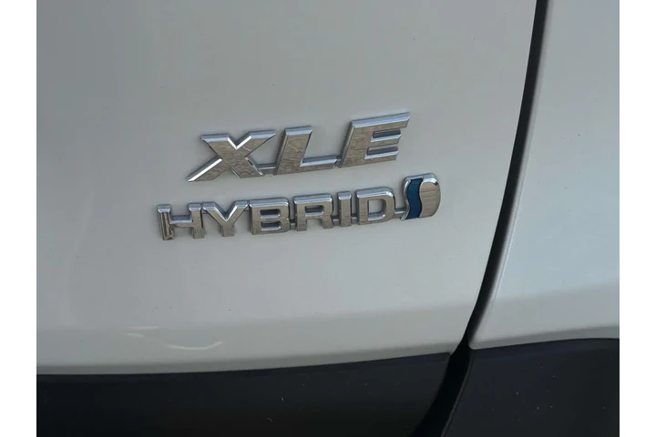 $29870 : Toyota RAV4 Hybrid 2022 AWD image 7