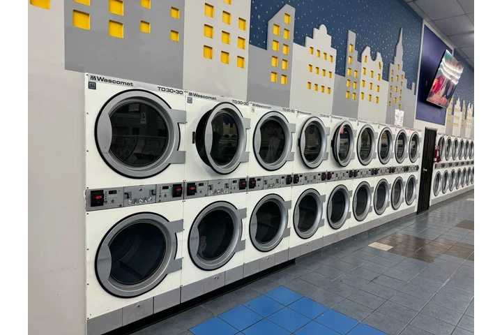 Home Wash Coin Laundry image 4
