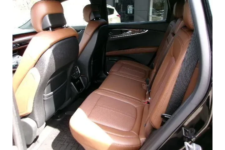 $39996 : Lincoln Nautilus 2023 AWD Re image 9