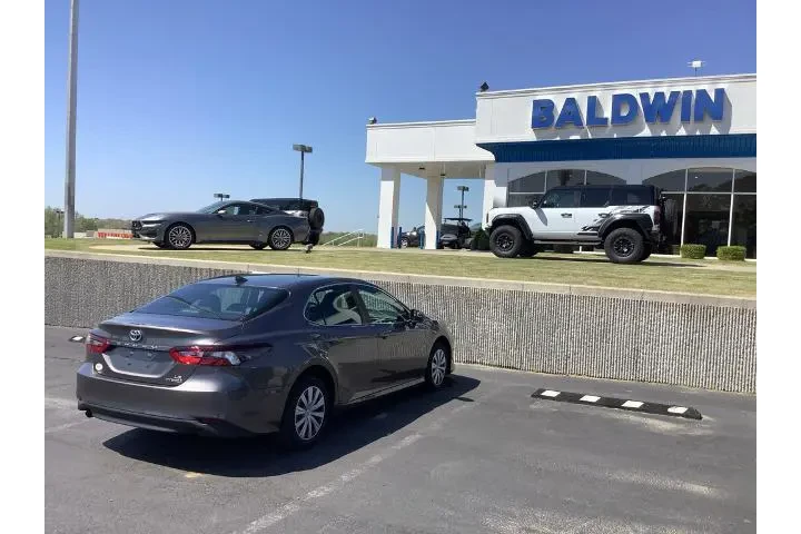 $26950 : Toyota Camry Hybrid 2023 LE image 7
