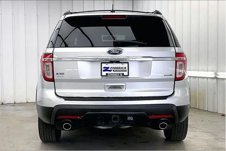 $7990 : Ford Explorer 2013 AWD XLT 4 image 4