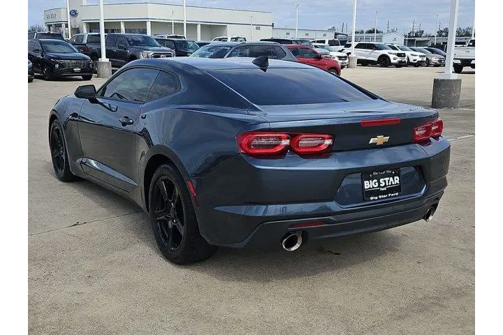 $20995 : Chevrolet Camaro 2021 LT 2dr image 5