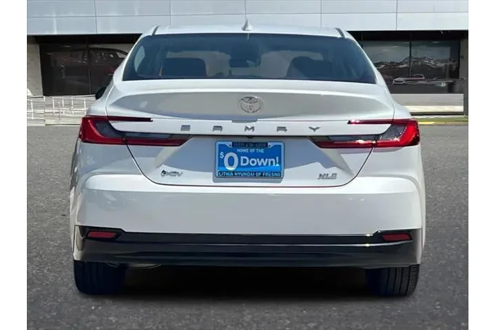 $33499 : Toyota Camry 2026 XLE 4dr Se image 8