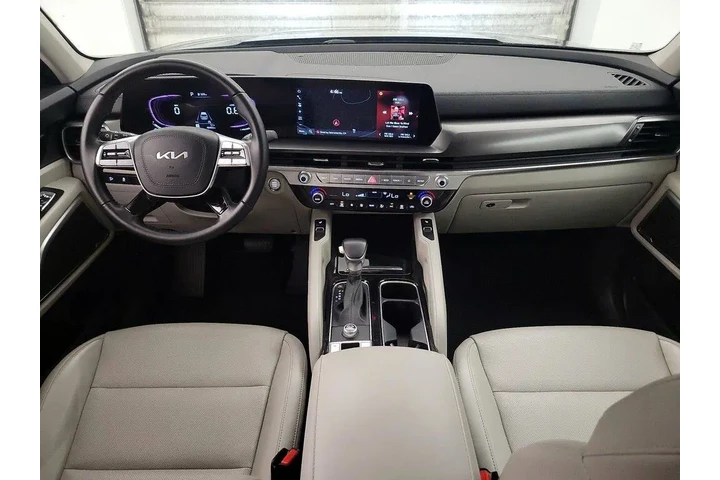 $30998 : Kia Telluride 2023 S 4dr SUV image 9