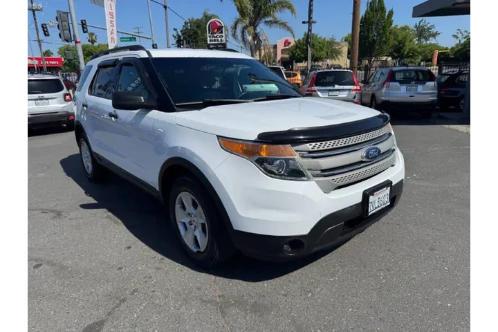 $9498 : 2014 Explorer image 3