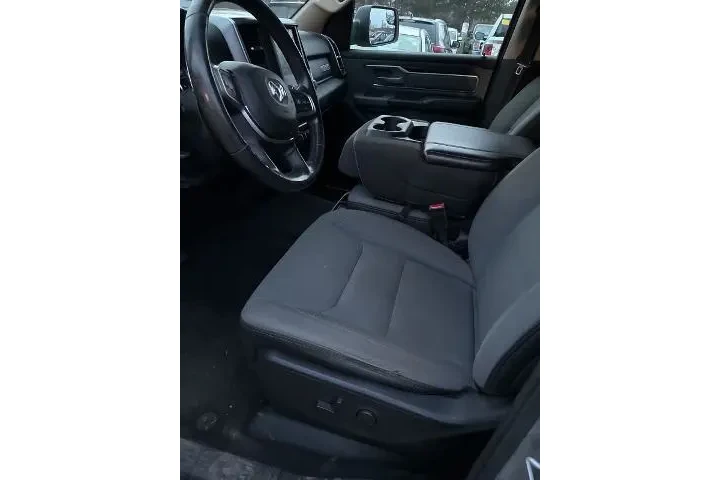 $26707 : Ram 1500 2019 4x4 Big Horn 4 image 2