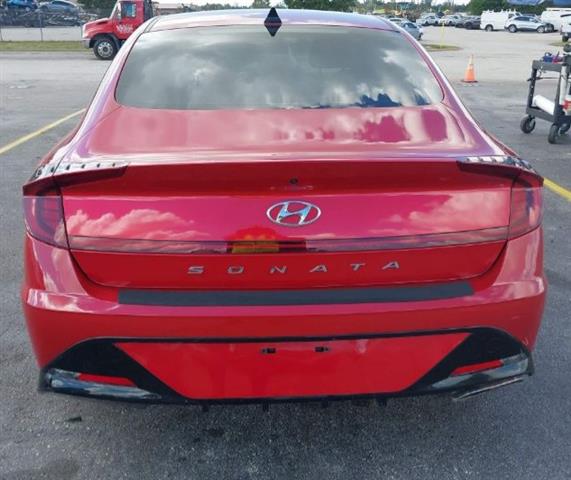 $16900 : Hyundai image 6