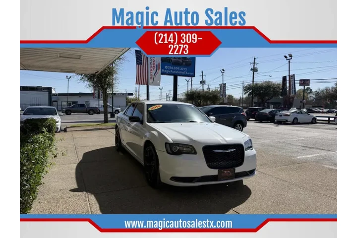 $23999 : 2019 300 Touring image 1