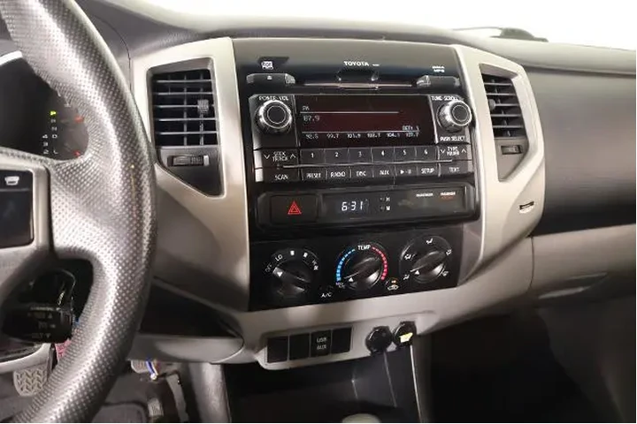 $15454 : Toyota Tacoma 2012 4x2 PreRu image 5