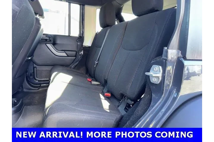 $23988 : Jeep Wrangler Unlimited 2016 image 9