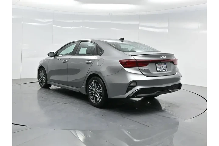 $18145 : Kia Forte 2023 GT-Line 4dr S image 6