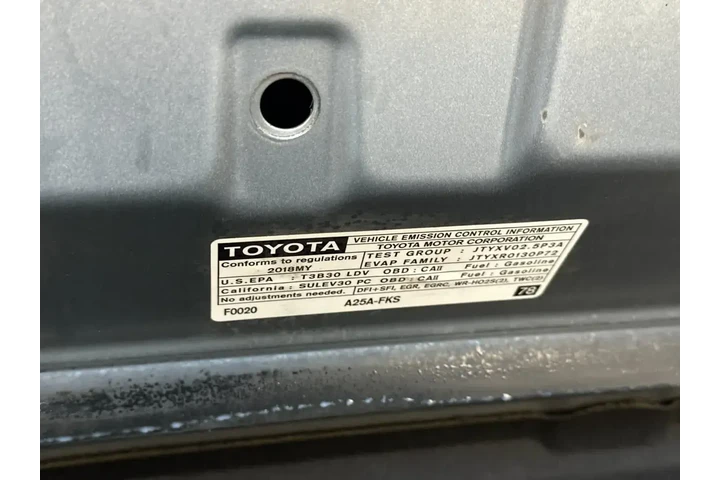 $10399 : Toyota Camry 2018 SE 4dr Sed image 10