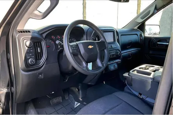 $28990 : Chevrolet Silverado 1500 202 image 2