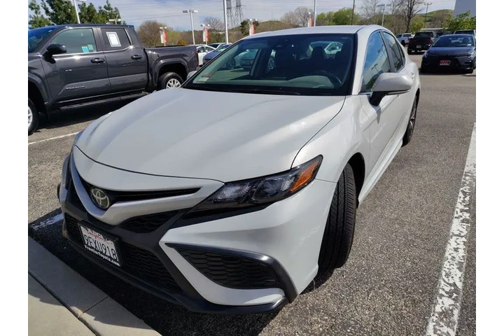 $28750 : Toyota Camry 2023 SE 4dr Sed image 1